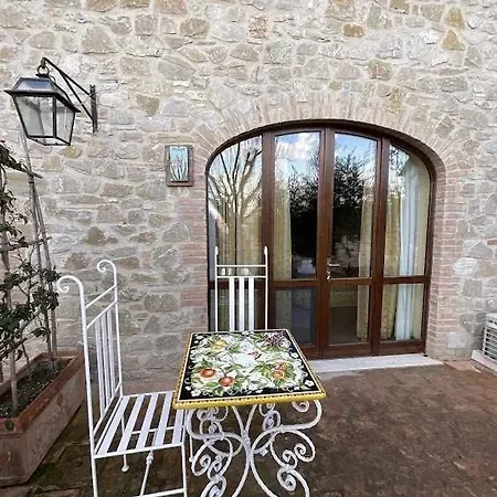 Residenza Collefiorito Hotel apartamentowy 3*